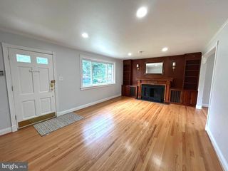 5915 AMELIA ST, Springfield, VA 22150