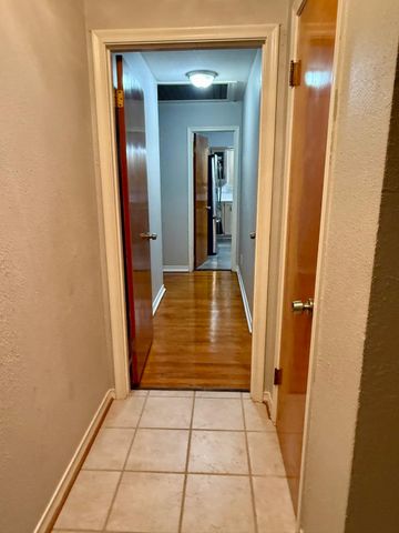 630 Woodacre Drive, Dallas, TX 75241