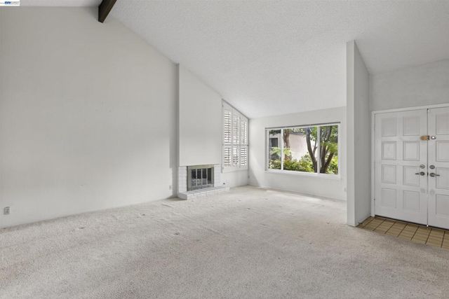 202 Baywood Rd, Alameda, CA 94502