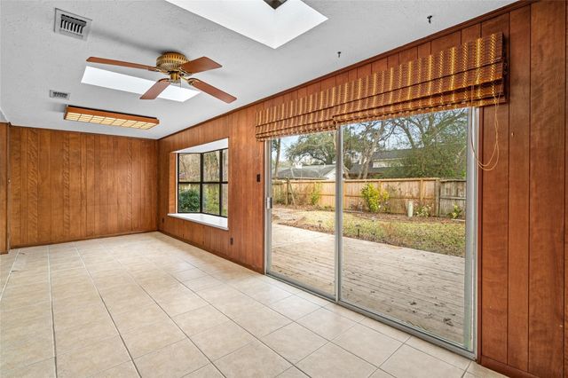 1617 Wavecrest Lane, Houston, TX 77062