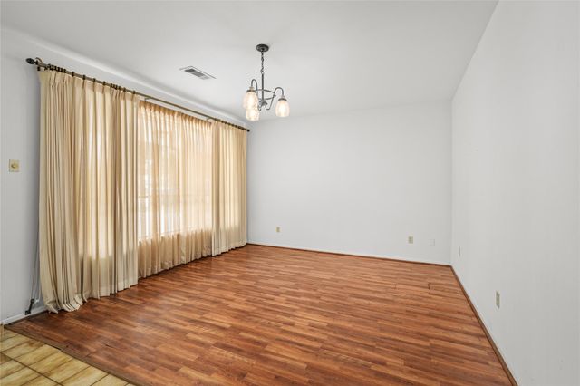 1617 Wavecrest Lane, Houston, TX 77062