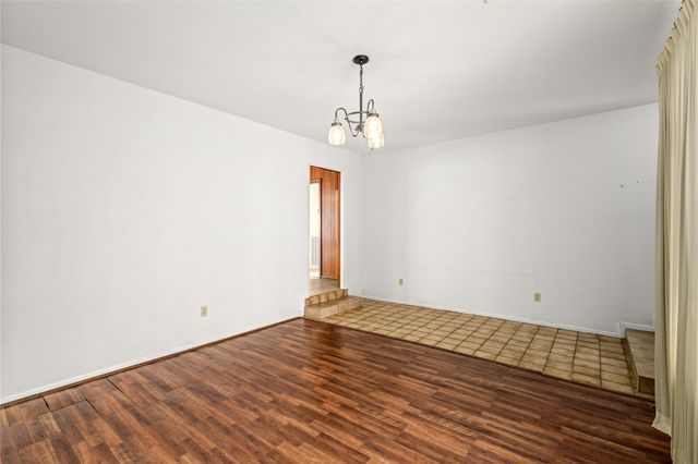 1617 Wavecrest Lane, Houston, TX 77062