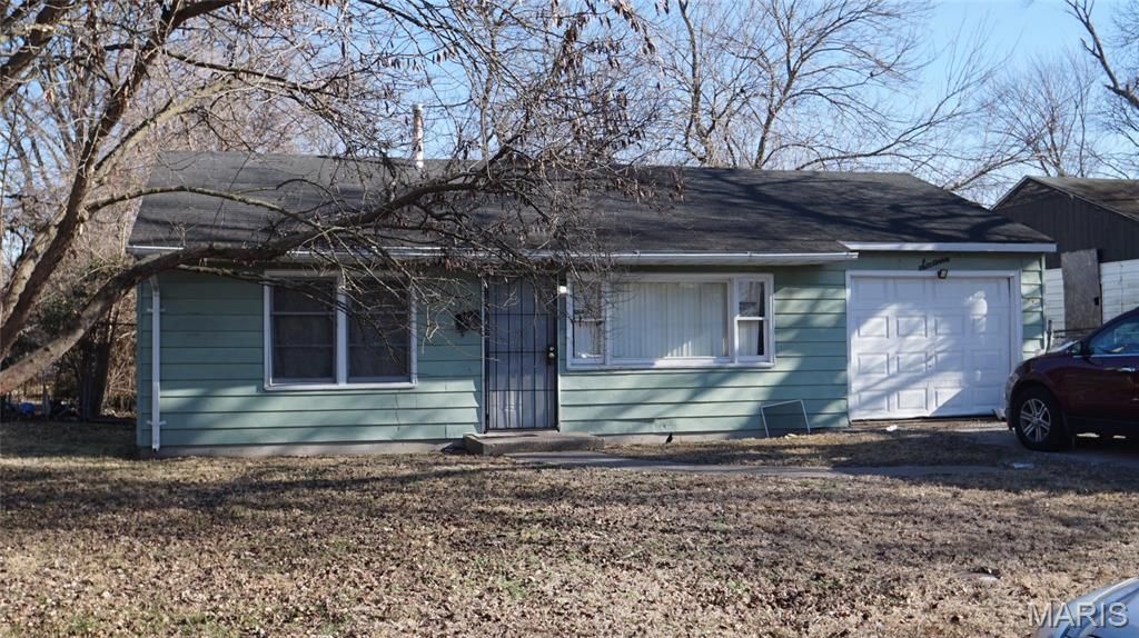 16 Helen Court, Cahokia, IL 62206