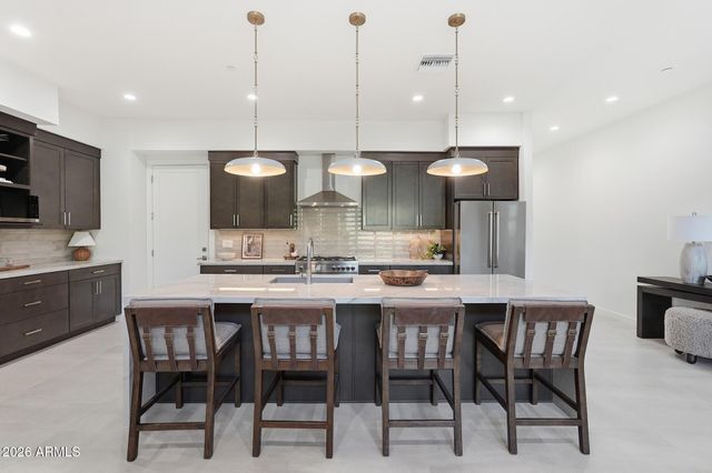 6525 E CAVE CREEK Road 303, Cave Creek, AZ 85331