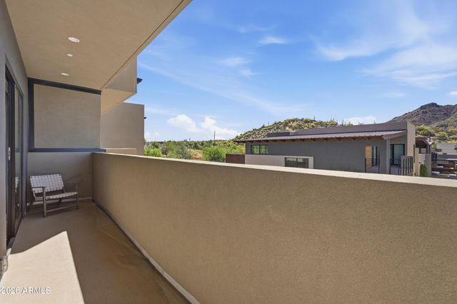 6525 E CAVE CREEK Road 303, Cave Creek, AZ 85331