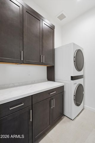 6525 E CAVE CREEK Road 303, Cave Creek, AZ 85331