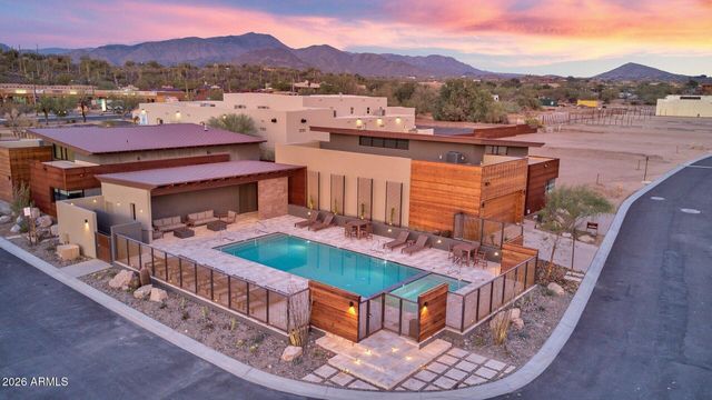 6525 E CAVE CREEK Road 303, Cave Creek, AZ 85331