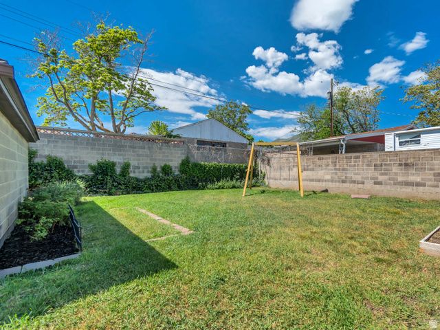 8343 W CLARRY CIR, Magna, UT 84044