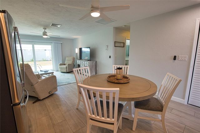 5830 MIDNIGHT PASS ROAD 86, Sarasota, FL 34242