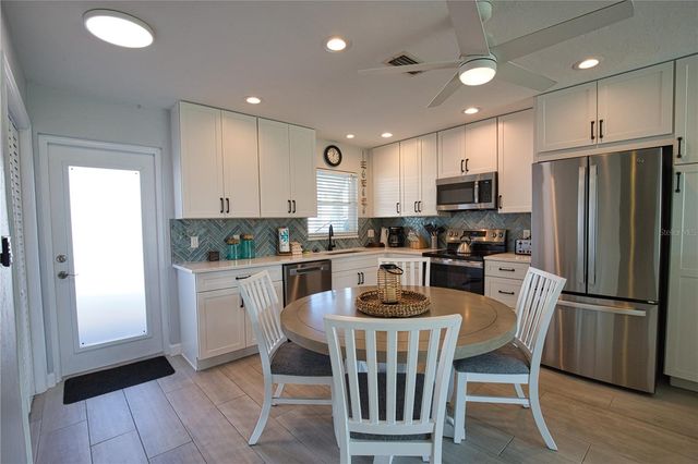 5830 MIDNIGHT PASS ROAD 86, Sarasota, FL 34242
