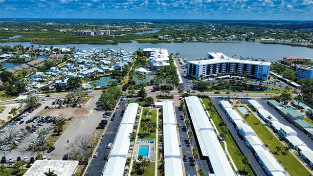 5830 MIDNIGHT PASS ROAD 86, Sarasota, FL 34242
