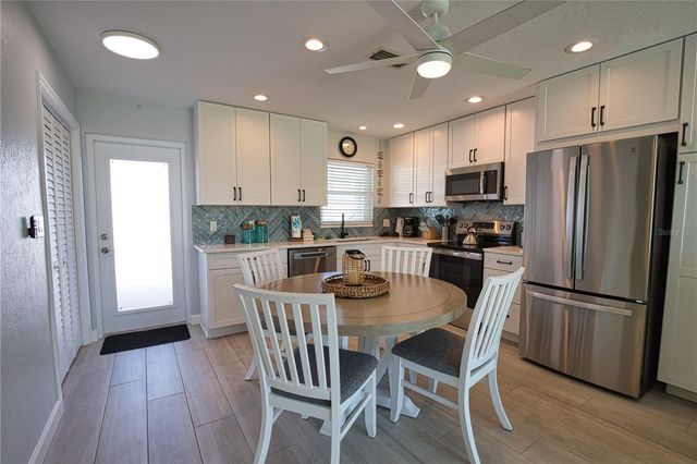 5830 MIDNIGHT PASS ROAD 86, Sarasota, FL 34242