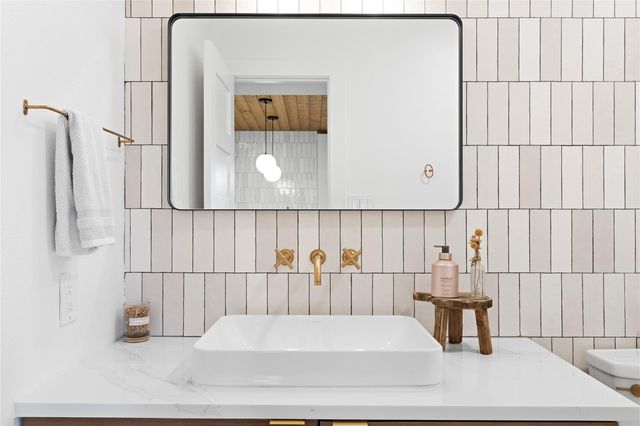 7103 Creighton LN, Austin, TX 78723