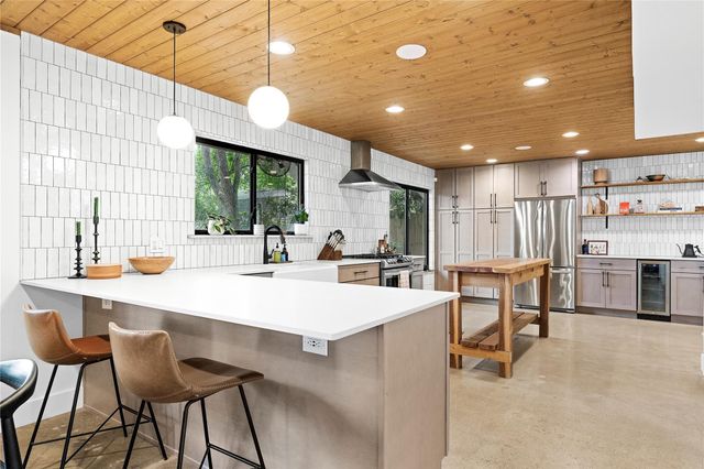 7103 Creighton LN, Austin, TX 78723