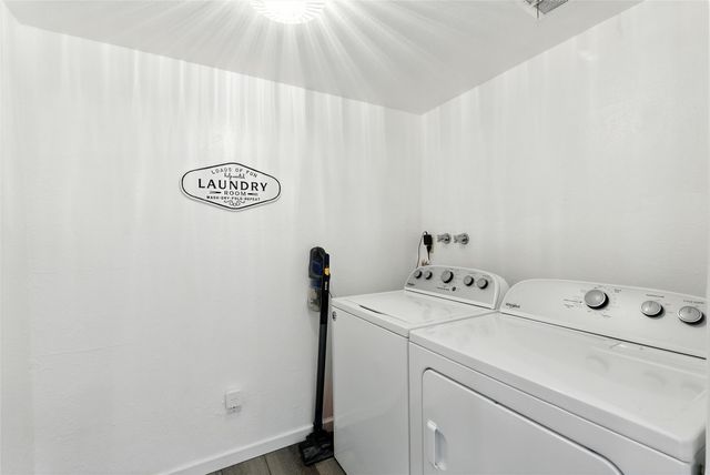 375 Cheryl Court, White Rock, NM 87547