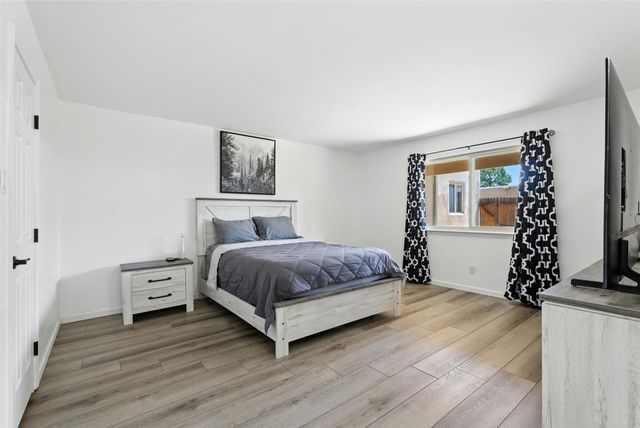 375 Cheryl Court, White Rock, NM 87547