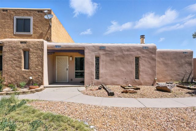 375 Cheryl Court, White Rock, NM 87547