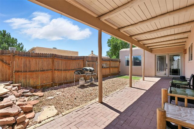 375 Cheryl Court, White Rock, NM 87547