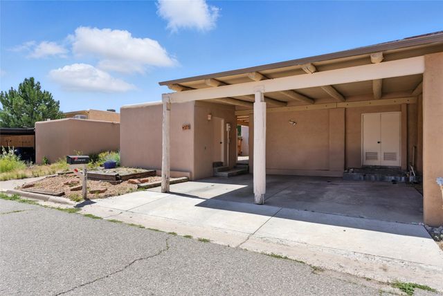 375 Cheryl Court, White Rock, NM 87547