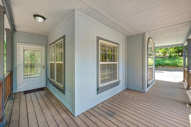 6564 Green Leaf Ln, Foresthill, CA 95631
