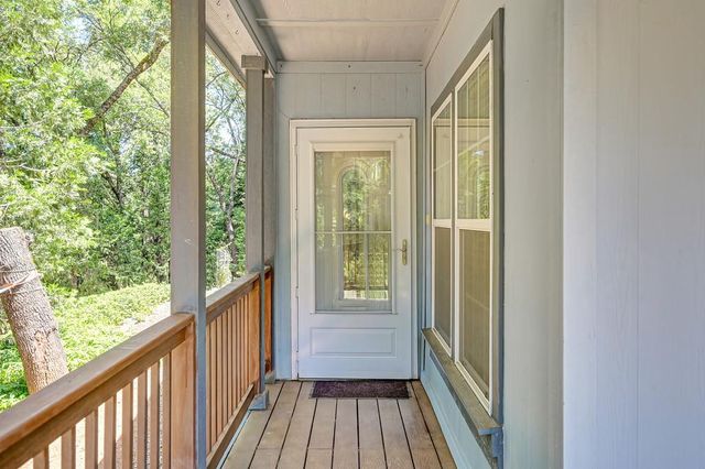 6564 Green Leaf Ln, Foresthill, CA 95631