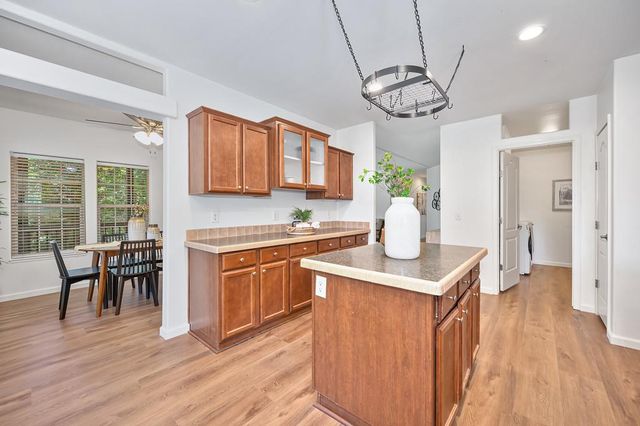 6564 Green Leaf Ln, Foresthill, CA 95631