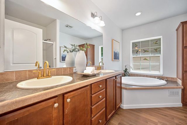 6564 Green Leaf Ln, Foresthill, CA 95631