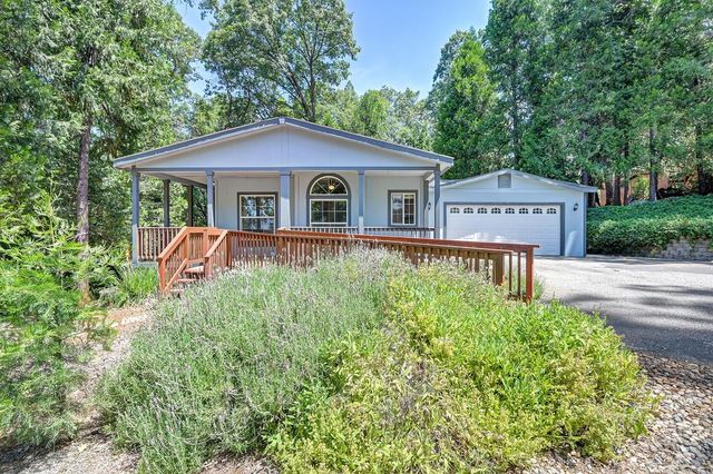 6564 Green Leaf Ln, Foresthill, CA 95631