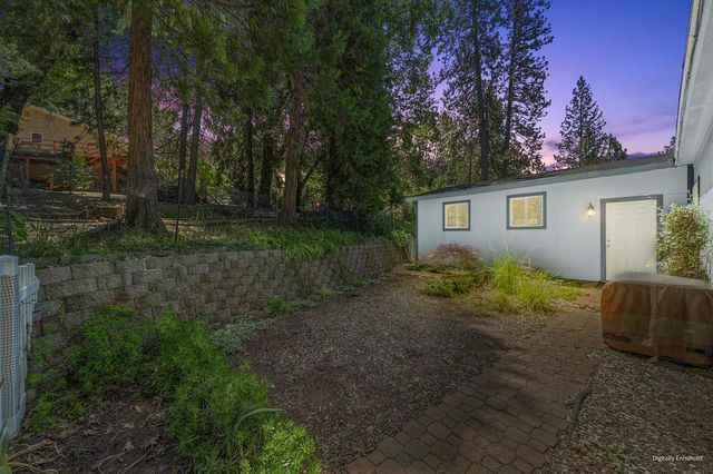6564 Green Leaf Ln, Foresthill, CA 95631