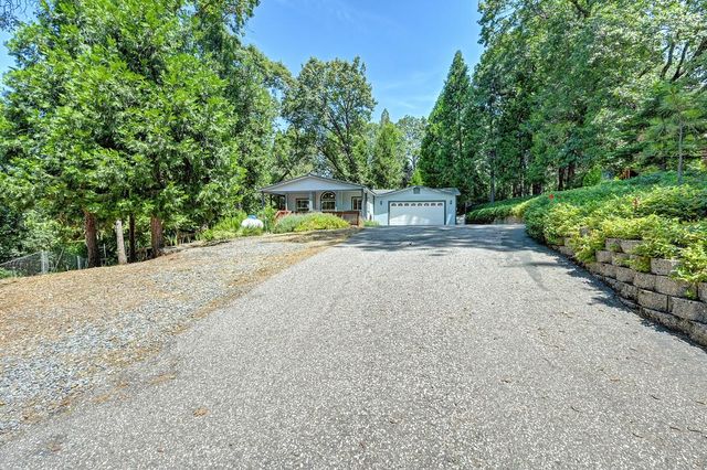6564 Green Leaf Ln, Foresthill, CA 95631