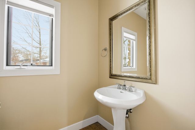 9284 E Court Eleven, Effingham, IL 62401