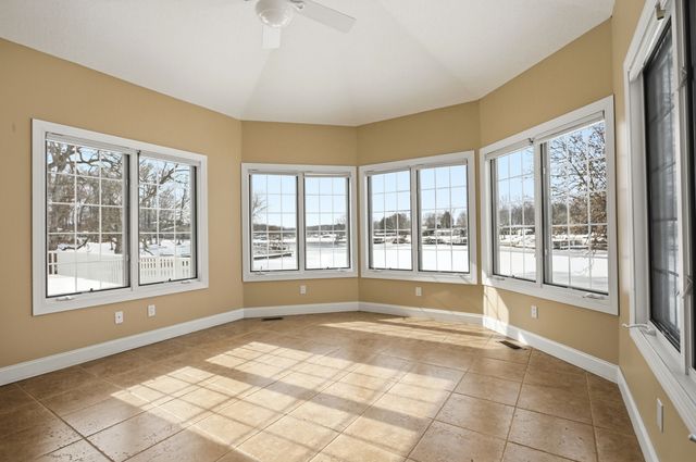 9284 E Court Eleven, Effingham, IL 62401