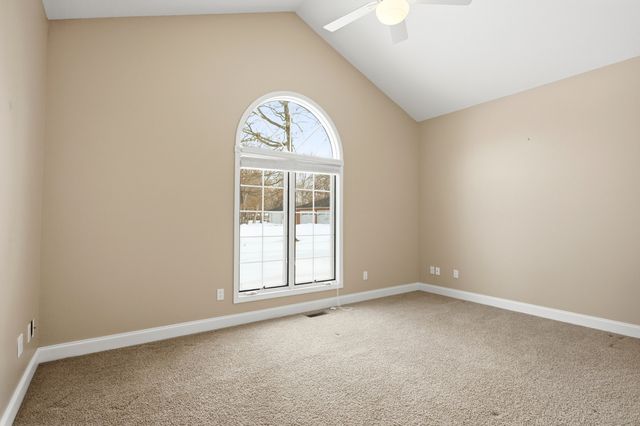 9284 E Court Eleven, Effingham, IL 62401