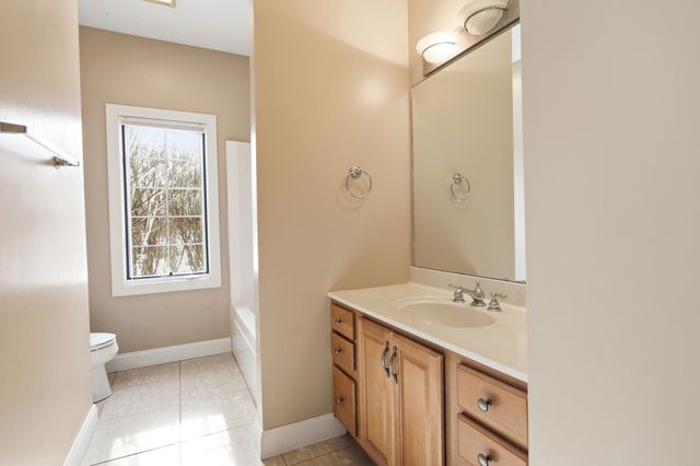 9284 E Court Eleven, Effingham, IL 62401