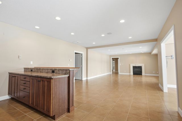 9284 E Court Eleven, Effingham, IL 62401