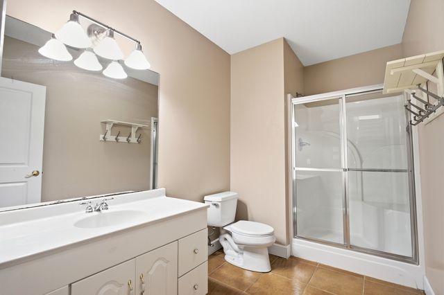 9284 E Court Eleven, Effingham, IL 62401