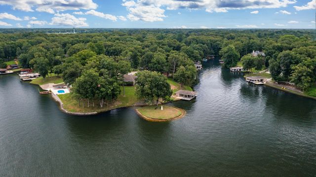 9284 E Court Eleven, Effingham, IL 62401