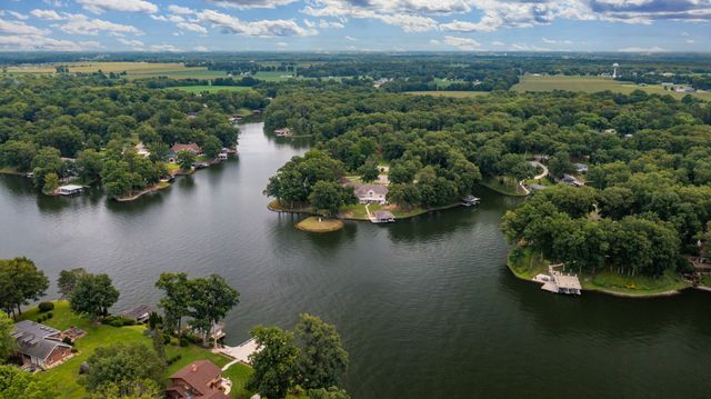 9284 E Court Eleven, Effingham, IL 62401