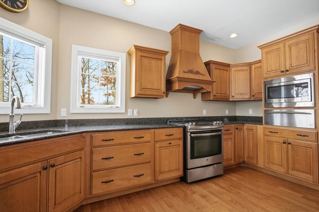 9284 E Court Eleven, Effingham, IL 62401