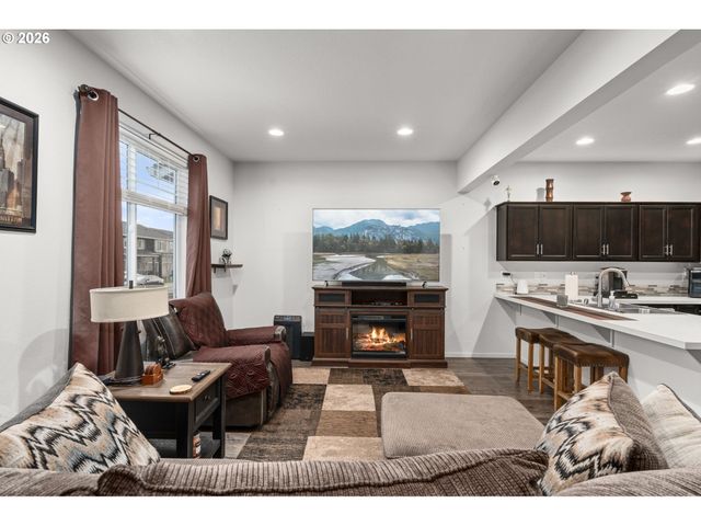 11760 Ne 21ST Way, Vancouver, WA 98684