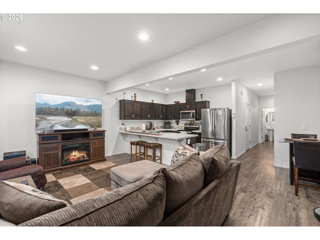 11760 Ne 21ST Way, Vancouver, WA 98684