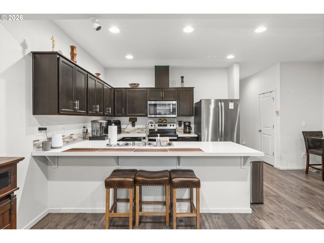 11760 Ne 21ST Way, Vancouver, WA 98684