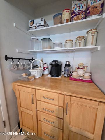 1682 WESTMINISTER Avenue, Jacksonville, FL 32210