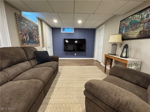 33316 Ambleside Drive, Avon Lake, OH 44012