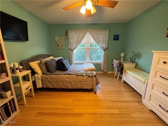 33316 Ambleside Drive, Avon Lake, OH 44012