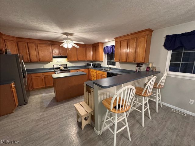 33316 Ambleside Drive, Avon Lake, OH 44012