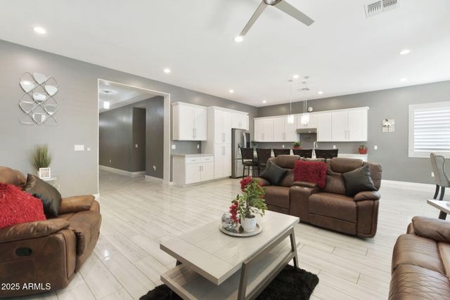 27822 N 203 Avenue, Wittmann, AZ 85361