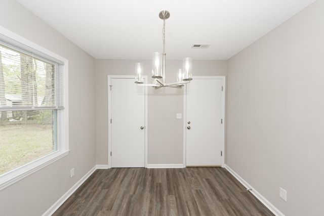 11 Kenilworth Road, Goose Creek, SC 29445