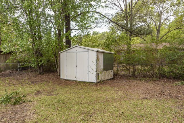 11 Kenilworth Road, Goose Creek, SC 29445
