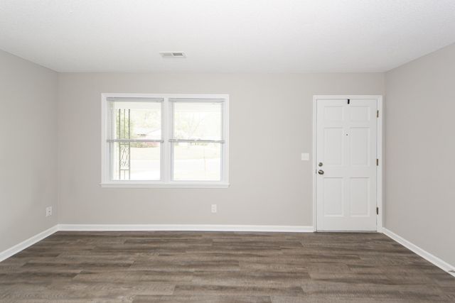 11 Kenilworth Road, Goose Creek, SC 29445